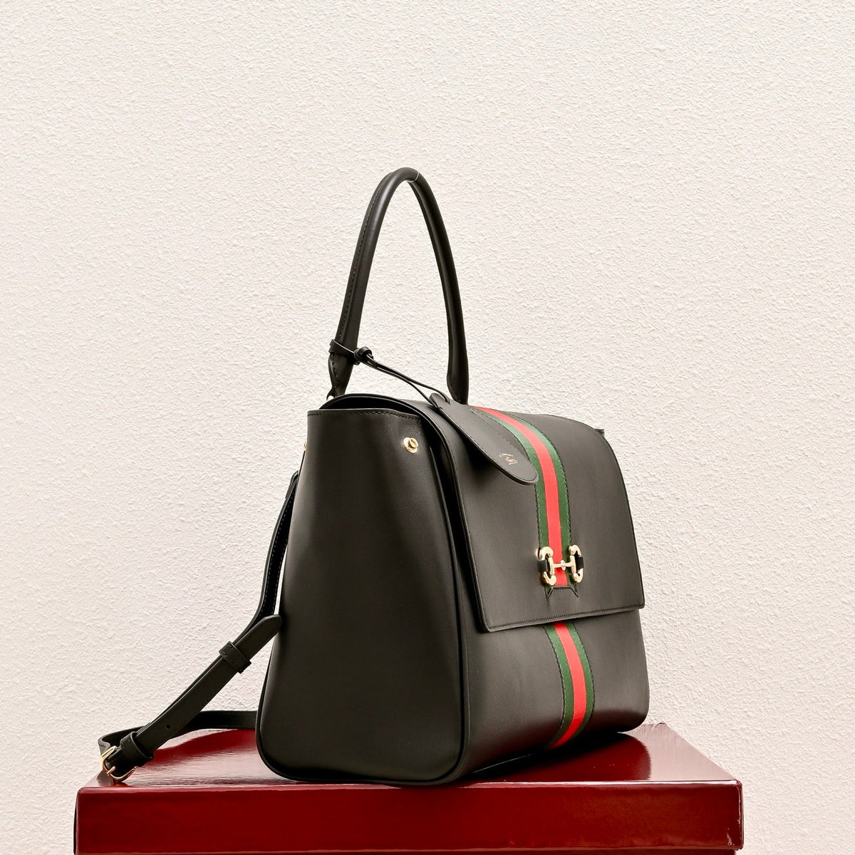Gucci Generation GG Paparazzo Large Top Handle Bag-875019